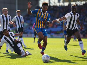 Supporting image for story: Shrewsbury Town 2 Gillingham 2 - Match highlights