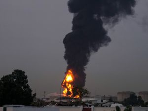 Supporting image for story: Dubai airport forced to temporarily close after Iranian drone attack