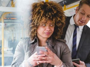 Supporting image for story: Google is working on new technology to warn you when someone’s peeking at your phone