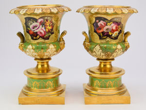Supporting image for story: Historic porcelain collection attracts buyers from across the world