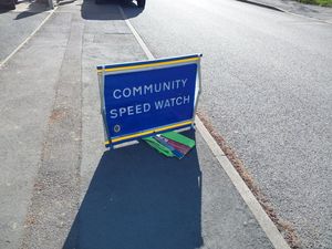 Speed check sign 