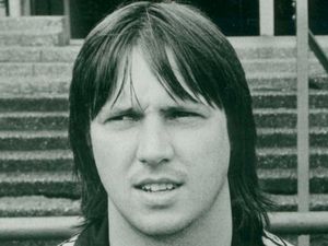 Supporting image for story: John Richards pays tribute to late Wolves midfielder Martin Patching