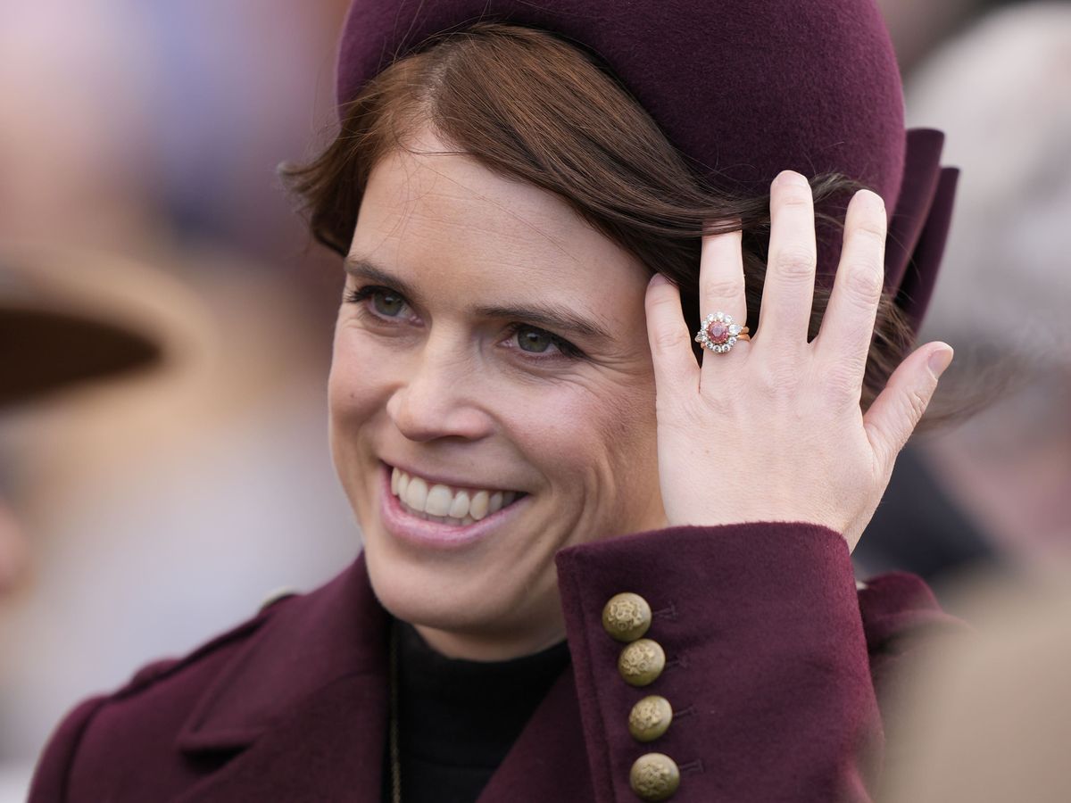 Princess Eugenie tells of her childhood scoliosis surgery