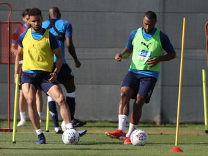 Supporting image for story: West Brom back in contact training