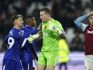 Supporting image for story: Jordan Pickford secures Everton hard-fought point at West Ham