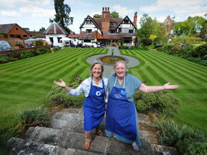 Supporting image for story: Open garden event raises money for end of life equipment at Shrewsbury hospital