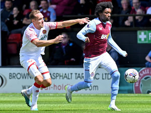 Supporting image for story: Aston Villa to re-sign winger