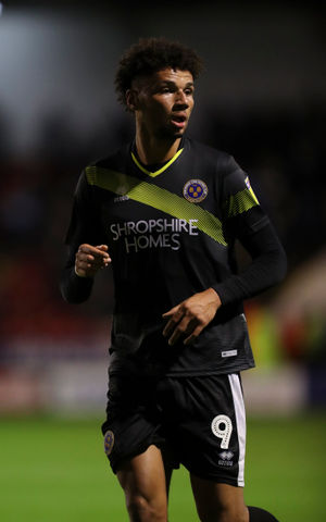 Top scorer Lee Angol was not summoned from the bench until the 90th minute (AMA)