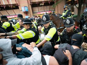 Supporting image for story: Clashes as asylum protests take place across the UK