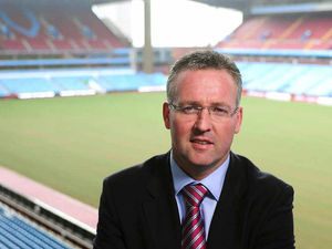 Supporting image for story: Aston Villa boss Paul Lambert set for new contract
