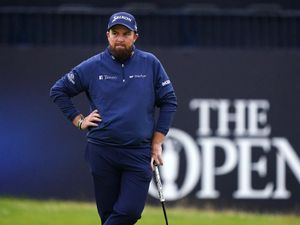 Supporting image for story: Shane Lowry cards flawless 66 to lead Open as Rory McIlroy hopes all but ended
