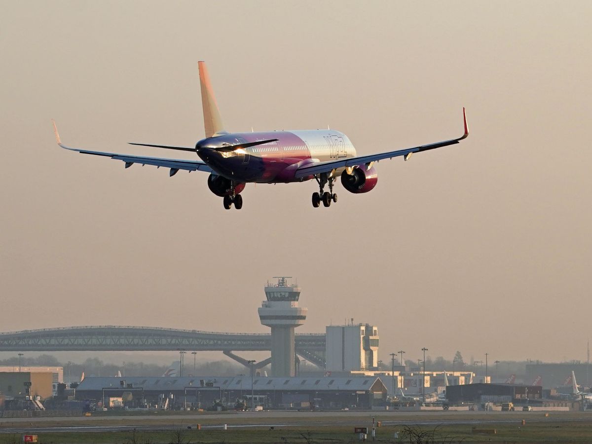 Very few UK flights affected by Airbus 320 software update Very few UK flights affected by Airbus 320 software update