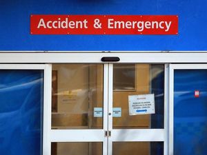 Supporting image for story: Downgrading A&E departments does not increase deaths, study suggests 
