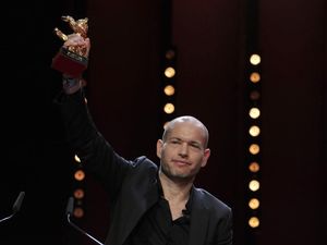 Supporting image for story