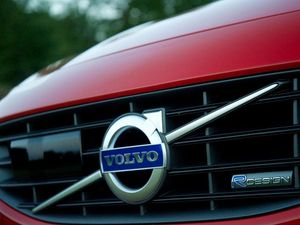 Supporting image for story: Volvo recalls nearly 220,000 cars over possible fuel leak