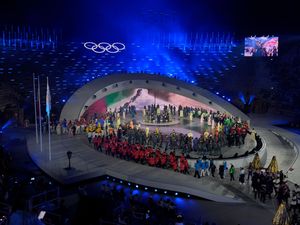 Supporting image for story: IOC president hails ‘new kind of Winter Games’ at Milan-Cortina closing ceremony