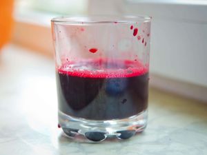 Supporting image for story: Beetroot juice ‘lowers older people’s blood pressure by changing mouth bacteria’