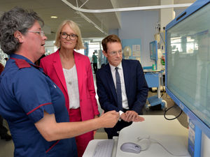 Supporting image for story: 'Super-fast' mobile internet heads to West Midlands as region chosen for 5G trial