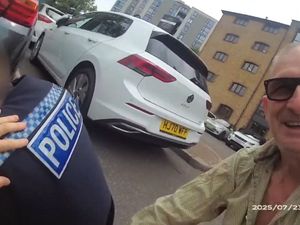 Supporting image for story: TV copper Pc Reg Hollis helps real-life colleagues arrest shoplifter