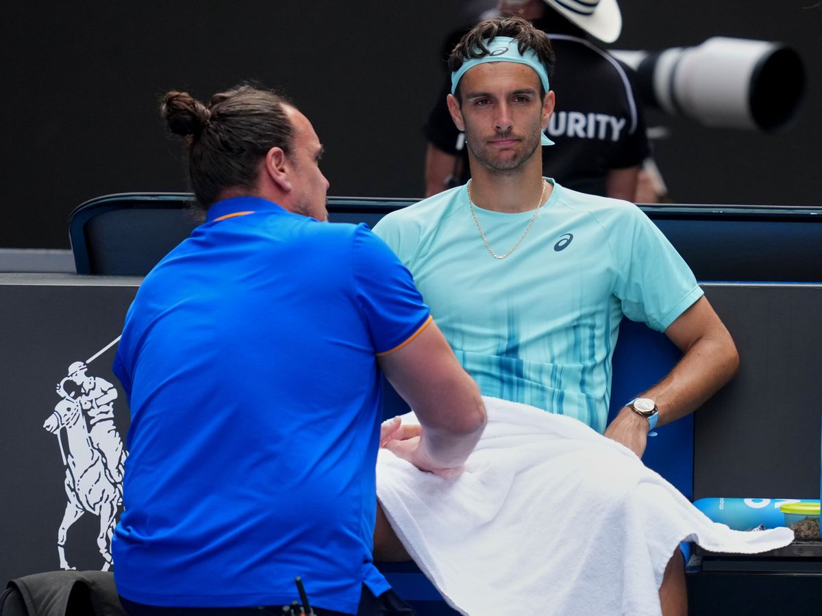 Novak Djokovic reaches Australian Open semi-finals after Lorenzo Musetti retires Novak Djokovic reaches Australian Open semi-finals after Lorenzo Musetti retires