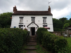 Supporting image for story: CAMRA awards two Shropshire pubs with anniversary Golden Awards