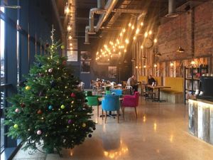 Supporting image for story: Festive theme for networking group meeting 