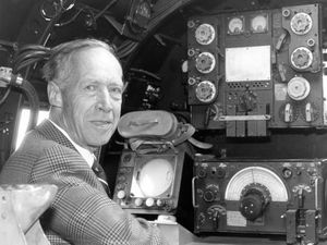 Supporting image for story: Veteran who bombed Hitler's Eagles Nest dies at 94