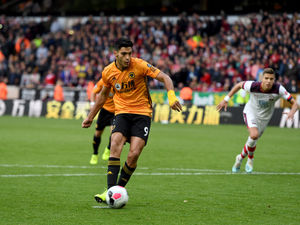 Supporting image for story: Wolves 1 Southampton 1 - Report and pictures