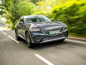 Supporting image for story: Luxury Genesis now even more practical