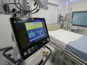 Supporting image for story: Significant number of Covid-19 patients have ‘ongoing symptoms’ after hospital