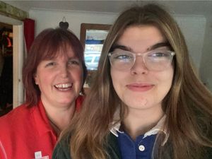 Supporting image for story: Daughter and postwoman mum to 'Brave the Shave' for charity