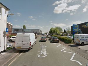 Supporting image for story: Men threw £2k worth of drugs from speeding car during Wolverhampton police chase