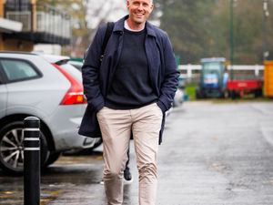 Supporting image for story: "He can really help with that energy" - Wolves chief backs Rob Edwards to save club