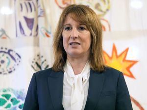 Supporting image for story: Digital IDs will not be only way to prove right to work in UK, says Chancellor