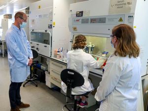 Supporting image for story: William to British vaccine scientists: I’m so thrilled that you’ve cracked it