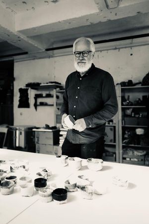 Artist Witold Riedel