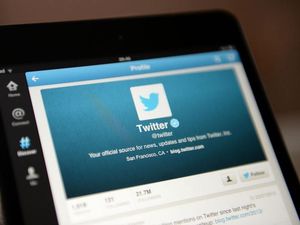 Supporting image for story: Twitter blocks InfoWars’ Alex Jones from tweeting for one week