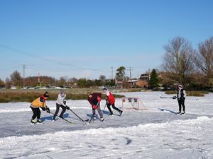 Supporting image for story: Schools closed and flights cancelled as warnings for snow and ice in force