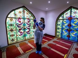 Supporting image for story