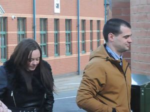 Supporting image for story: Murder trial jury urged to look at bigger picture