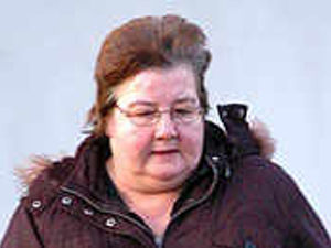 Supporting image for story: Mother of Brownies pack leader took cash