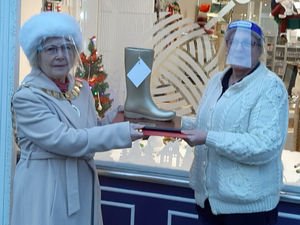 Supporting image for story: Wellington retailers get the golden boot