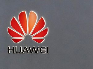 Supporting image for story: Huawei unveils first smartphones since Google apps ban