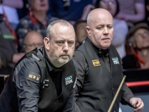 Supporting image for story: Mark Williams beats John Higgins in tense decider to reach Crucible semi-finals