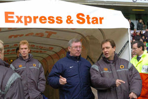 Sir Alex asking Stuart Gray which dugout he should be sat in