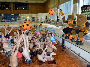 Supporting image for story: Splashing time for jubilant Wolves fans
