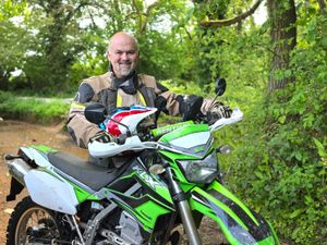 Supporting image for story: 'I survived throat cancer now I'm trekking 4,000 miles across the scorching Australian desert on a dirt bike for an important reason'