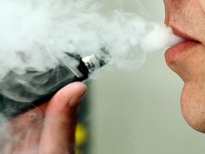 Supporting image for story: E-cigarettes ‘better than gum or patches in helping smokers quit’
