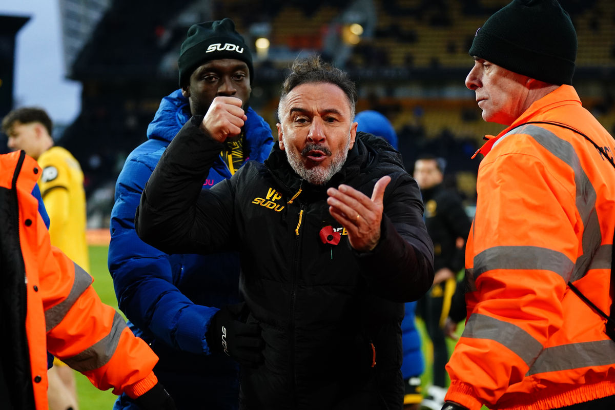 Vitor Pereira addresses confrontation with Wolves fans after Burnley defeat