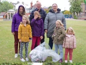 Supporting image for story: Litter pick organised at Shrewsbury's Quarry Park